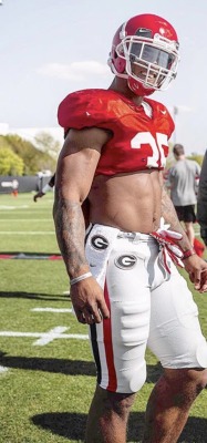 xemsays:xemsays:xemsays:xemsays:xemsays:xemsays:BRIAN HERRIEN - running back 🍑 Georgia Bulldogs 🏈 natural sex appeal 😈Georgia Bull Dawgs running back 🏃 🏈 H A N D S O M E college football stud, FOR REAL💪🏾