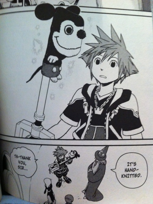 thecloakedsinner: Reminder that Yen Sid gave Sora a hand-knitted Mickey keyblade cozy 