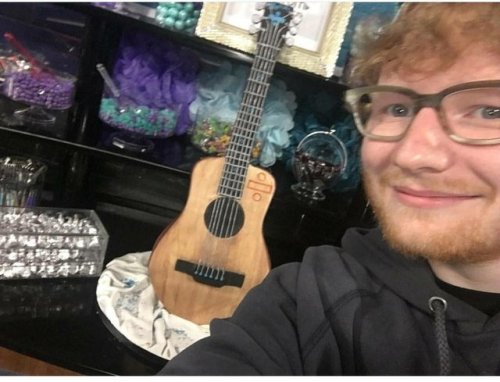 edsheeranbr: thewowfactorcakes: Oh hey @teddysphotos it’s your guitar in the form of chocolate