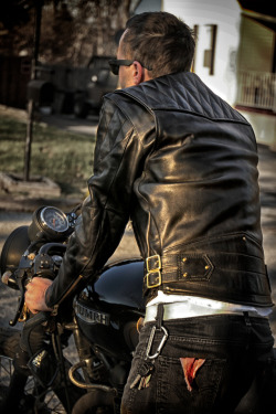sweethoney3:  shoeboxtony:  …just so you know, i intend to reblog this post this until i own this jacket.  Funny, I do the same with the leather jacket I want.