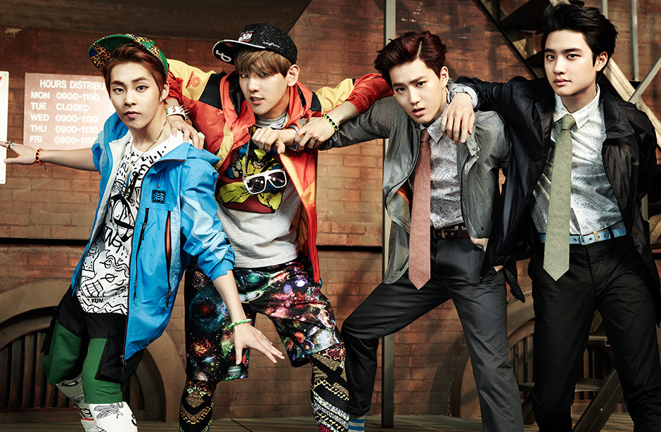 pervingonkpop:  fucking bulge more like obvious dick alert (just for those suhorny