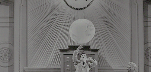 artantino:“In this world there is room for everyone, and the good earth is rich and can provide for 