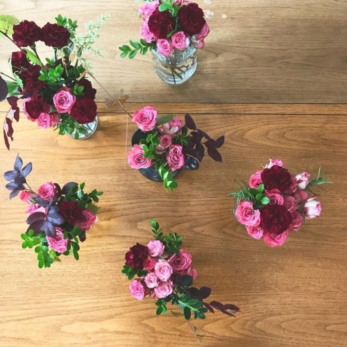 I feel like #floralarranging is just a form of #sculpture #flowers #florals #pinks #feminineaestheti