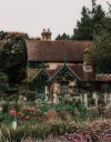 enchantedengland:    Polesden Lacey gardener’s cottage and garden. (@wander_linaa IG)