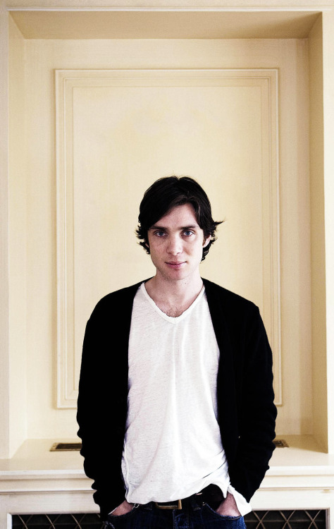 ohfuckyeahcillianmurphy:  Cillian Murphy photographed by Claudia Leisinger for The Big Issue (2007)