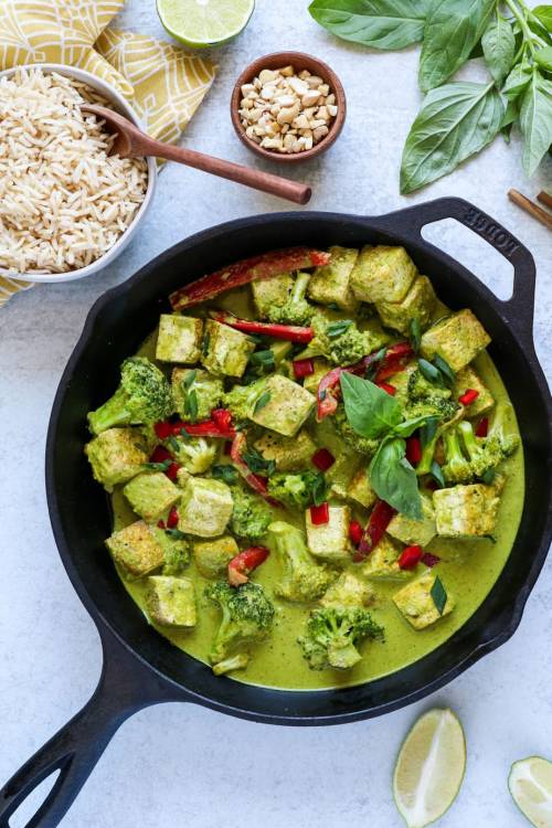 fattributes:Coconut Green Curry with Tofu