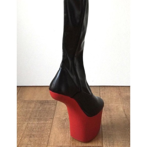 RTBU JAM Light Hoof Heelless Crotch Boot Vegan Leather Black Red Matte. WHERE TO BUY: https://www.re