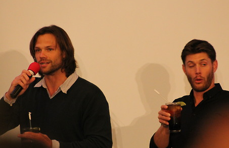 duprass42:Jensen Ackles discovers how strong his rum and coke isNJ con 2013