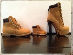 beyonceinfo:  Jay’s, Blue’s and Beyoncé’s Timberlands 