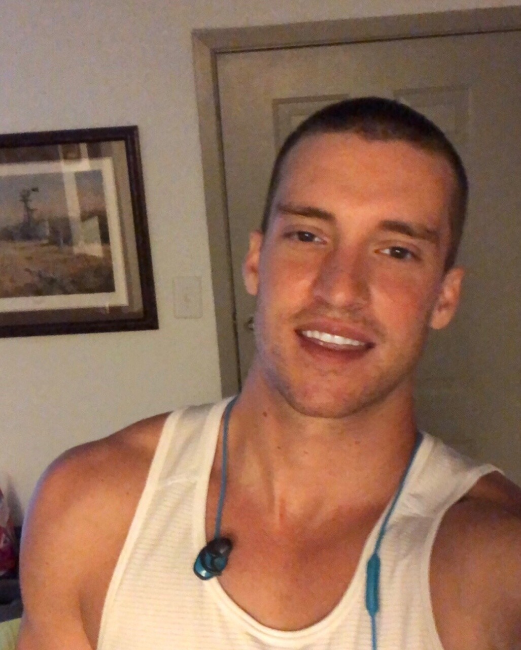 nervousvolcano:  Buzz cut vs normal hair. Which looks better on me??  Both look great!