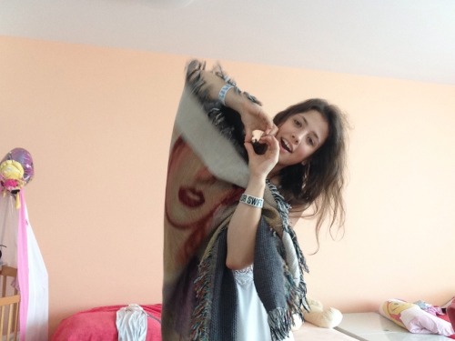 areweoutofthewoodsyetgreat:Danielle tries to be a blanket dancer a photomentary
