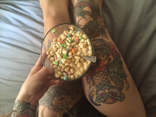 modifiedfiction: I switched from Reese’s pieces to lucky charms