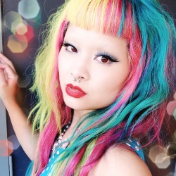 sugarpillcosmetics:  Sugarpill Daydreamer false lashes are Shrinkle’s favorite! http://instagram.com/p/rgKe-4FIVu/ 