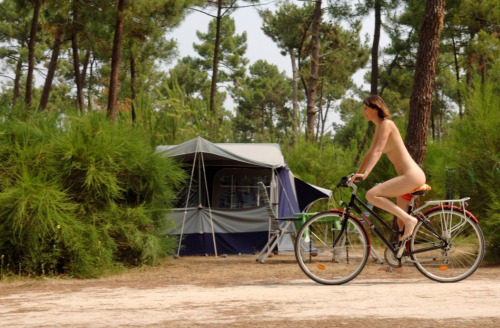 naturistelyon: Camping Euronat, Fance  Follow