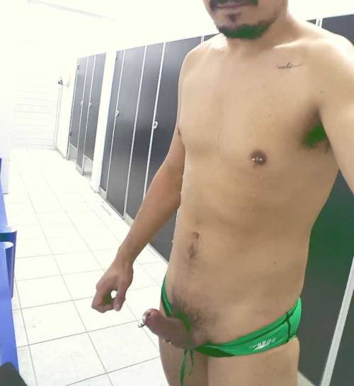 freeballgdl:#4 #duchas #Bathrom #Vestidores #Princealbert #PA #Perfo #Perforacion #Dick #Me #Speedo 