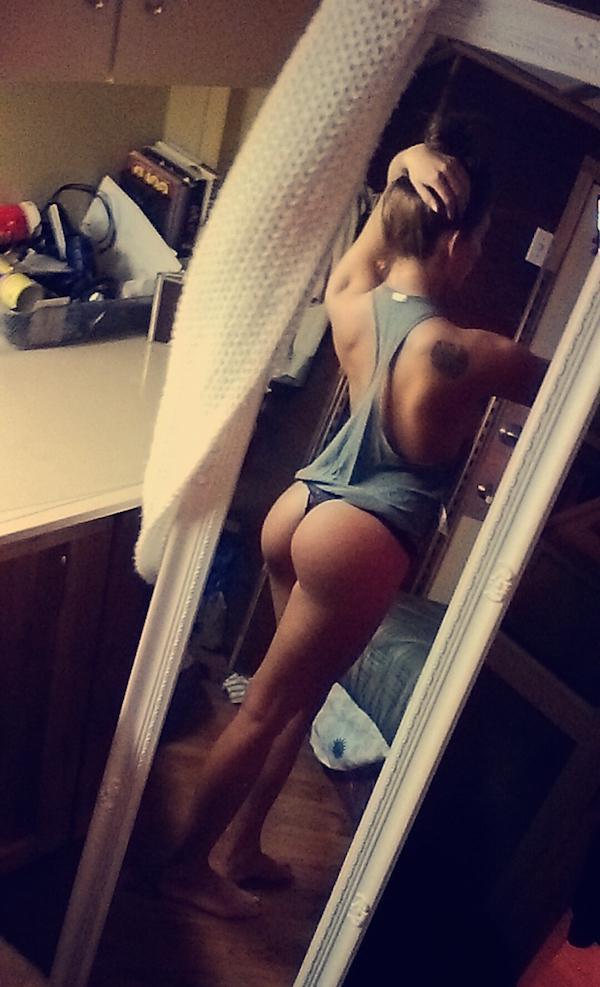 Hot Selfie Heaven