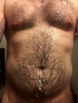 sweatyhairylickable:    http://sweatyhairylickable.tumblr.com for more hairy sweaty dudes!    