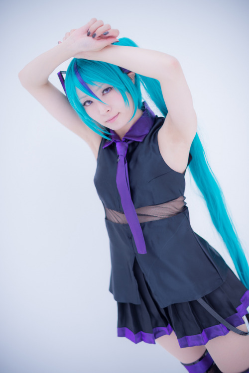cosplayando:  more Vocaloid cosplay