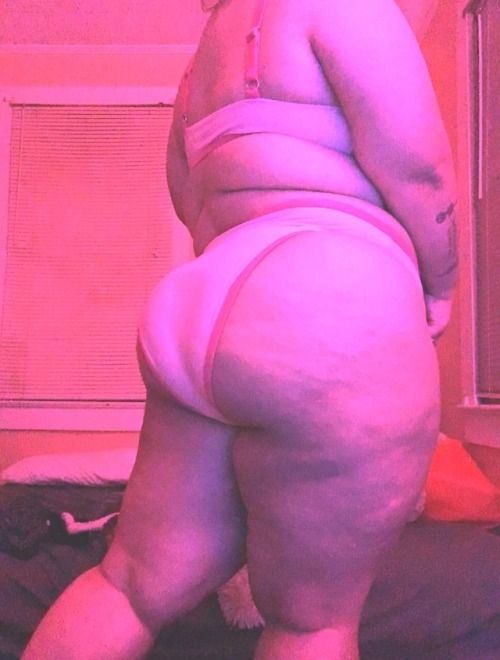 apocalypticdream:  I never thought I’d be able to say I like myself in a bikini 😭💖