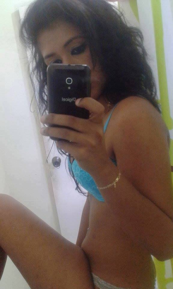 Desi Selfies