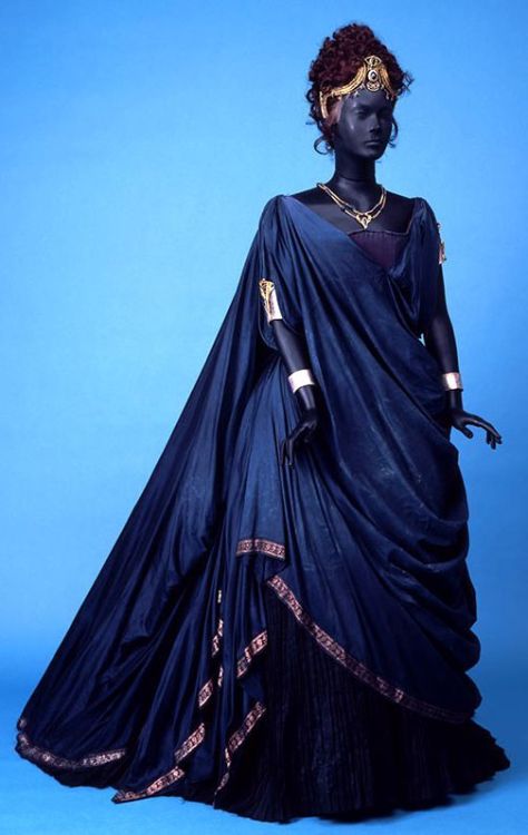 sartorialadventure:Costume for Phedra by Glenda Jackson, “Phedra,” Old Vic, London, 1984