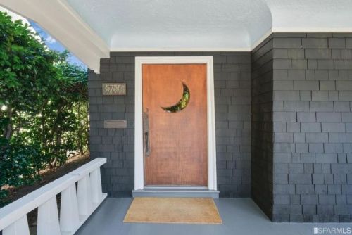 $1,932,589/4 br1960 sq ftOakland, CAA well done remodel of a 1911 craftsman!