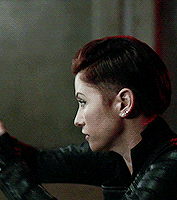 hollandrooden:alex danvers in every episode: 4x10 - suspicious minds