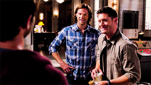 mishasminions:  CAN I JUST POINT OUT THAT WHILE JENSEN AND MISHA THROW INNUENDOS