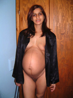Pregnant and Nude