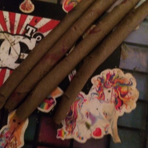 eatmypuss: Had to get Krystal Kief Yummmm