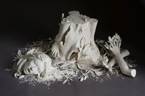 ronulicny:“Daphne”, 2007 By: KATE MACDOWELL….