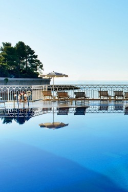 ladyphoric:  Le Meridien Beach Plaza, Monaco