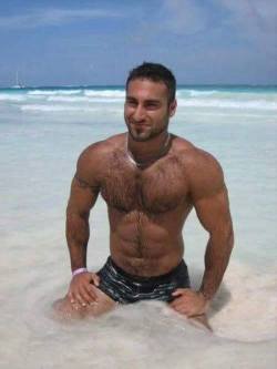 improud2bagay:  Click here to see hot Gay man live in action!