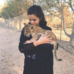 https://69.media.tumblr.com/9fc3f92ded6feffd388218a27caee8eb/tumblr_nhkfffRWr91s9q1qmo1_500.jpg