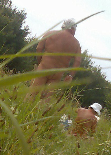 johnharrisson27:  What a handsome man and you can bend over for me. 