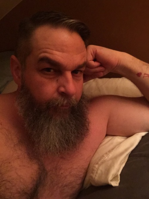 thebeardedmannextdoor: TheBeardedManNextDoor - me Is Topless Tuesday still a thing? I’m bottom