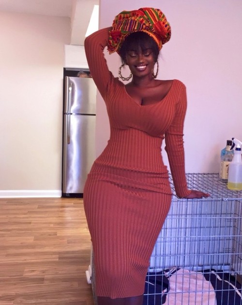 kingjazziedad: DeliciouslySexy. Curvy. BootiDelicious MamiMs KookyBlackGirl ❤️. .