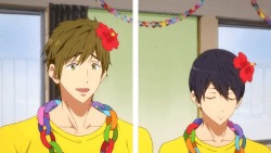 that-dweeb:  I wonder if KyoAni knew that in Hawaii, a flower behind the left ear means that the wearer is taken or married