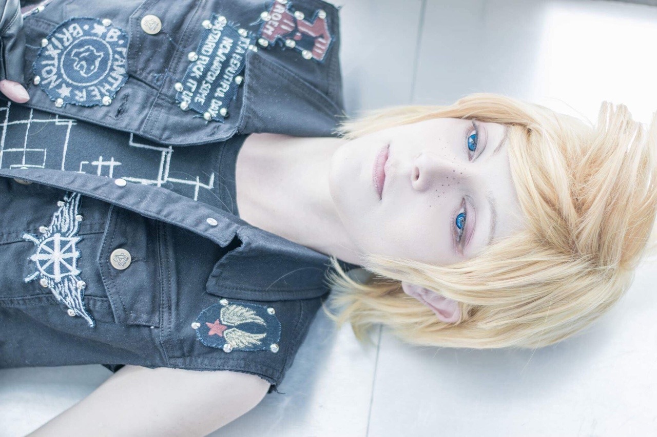 three-guys-and-a-chocobo:  “So as it turned out… I’m one of them. Not exactly
