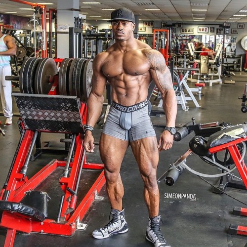 thebodyhunter:  ❤️ @simeonpanda #iambjornduphot #iamduphotmusic