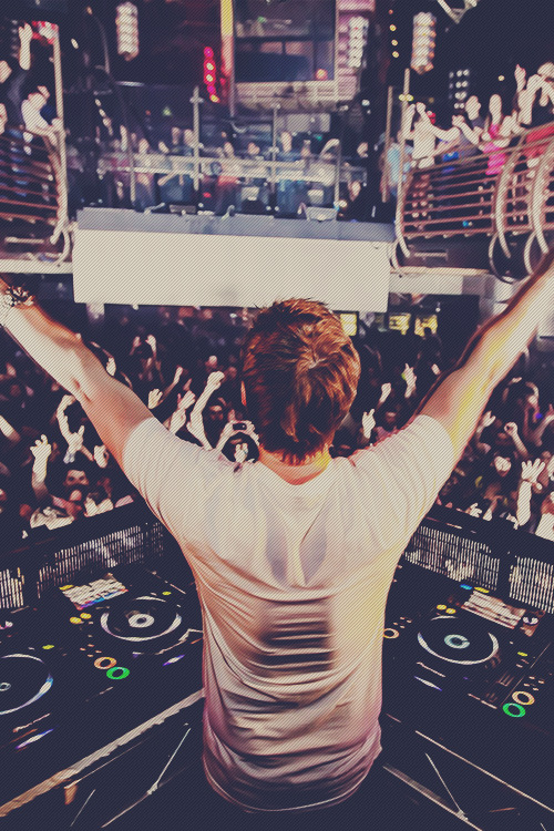 rave-republic:  Full on Ferry @ Family Nightclub | JV Photography 