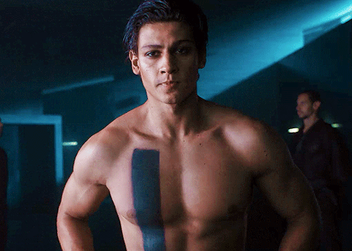 EMILIO SAKRAYATribes Of Europa (1x04)