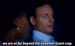 99perfumebottles:  worldwithoutanend:   Fitz and Olivia on the campaign bus (requested