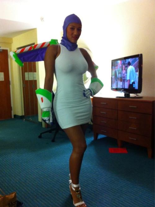 badbroads:  http://badbroads.tumblr.com/ TJ’s Bad Broads: The # 1 Source For The Baddest Women on Tumblr