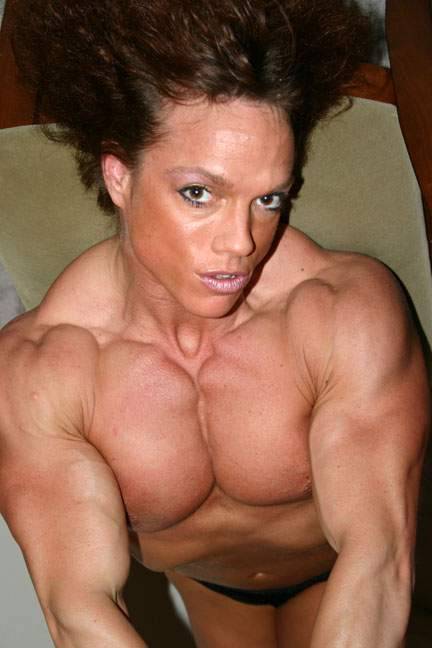 all-musclegirls:  *************************** Diszkrét masszőrférfi házhoz megy Budapesten, és környékén Masszázs az ön otthonában, hotelban, bárhol… http://masszorferfi.5mp.eu  mobile phone: +36-20.339.31.18 email: masszorferfibp@gmail.com 