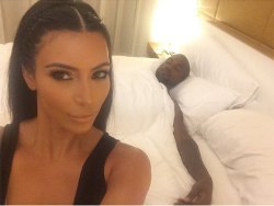 Kimkanyekimye:  Kimkardashian: Side Chicks Be Like….