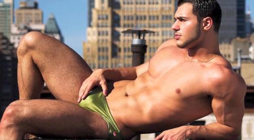 meniloveat5280:  Over 70,000 pics of The Art of Man. tumblr batch upload bloadr.com (FB)