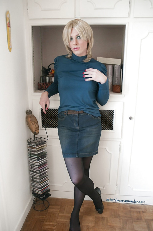 sexy-babe-crossdressing:  SissyBoy 