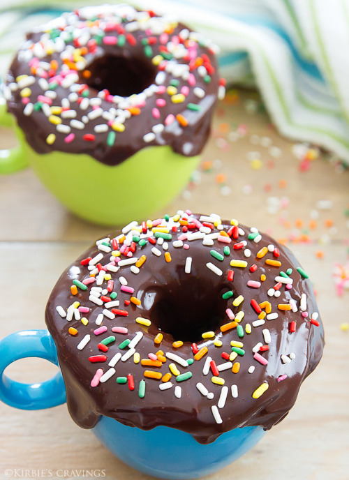 Donut mug cake