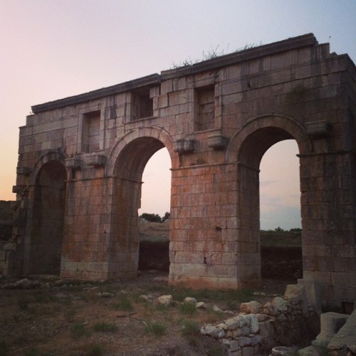 shatteryourleaves:Trajan-era triumphal arch at Patara (at Patara (Lycia))